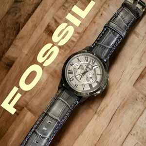 Fossil Men’s watch, used in unworncondition, no marks, Org leather Fossil band.